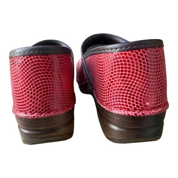 Dansko XP 2.0 Professional Clog Red Leather Women size 40 US 10 - Picture 5 of 8